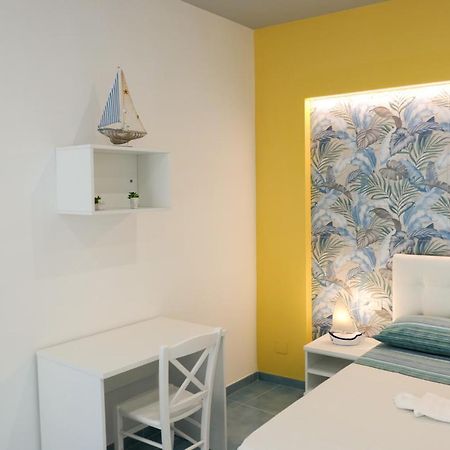 Cristianzerotre Suite Napoli Exterior foto